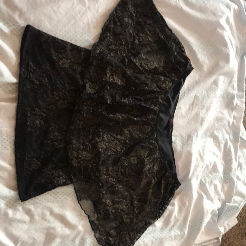 Black medium blouse in good condition